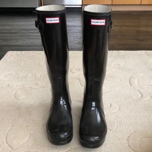 Hunter rain boots with boot socks